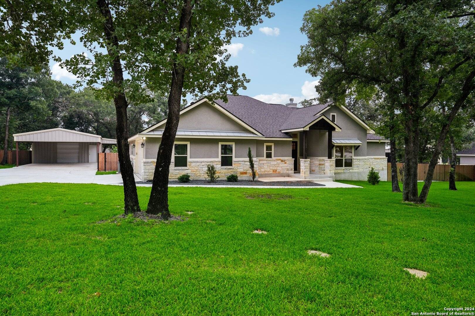 La Vernia, TX 78121,261 CIBOLO WAY