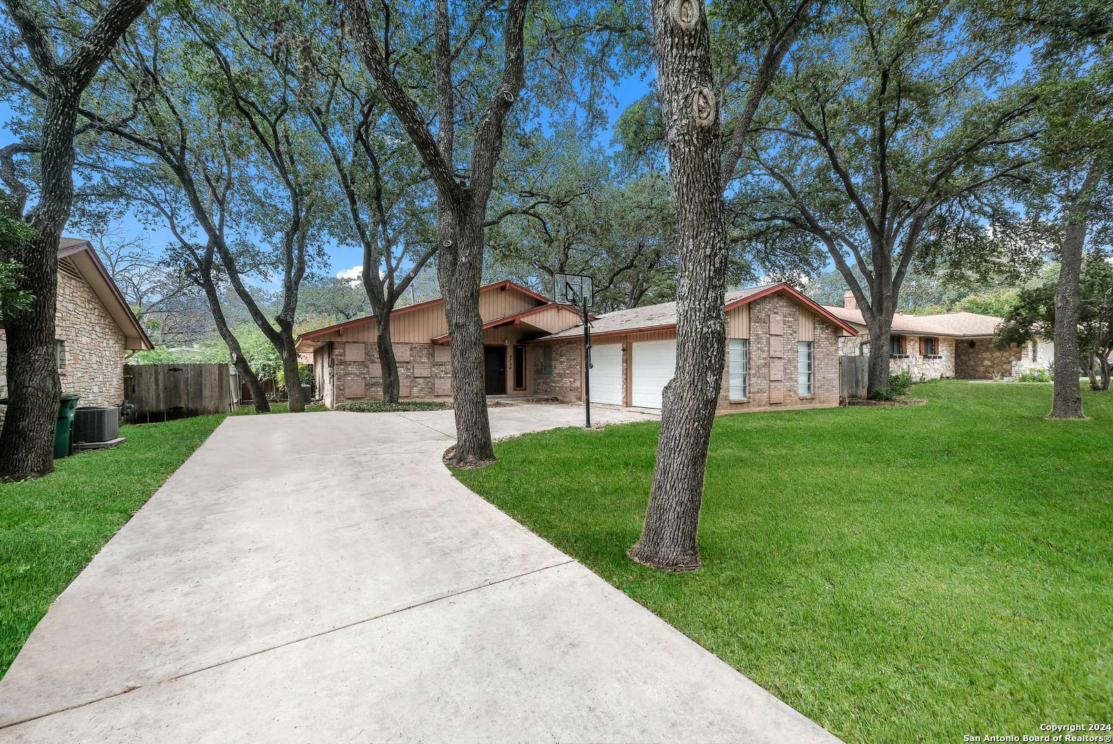 San Antonio, TX 78240-2311,5734 DAN DURYEA ST