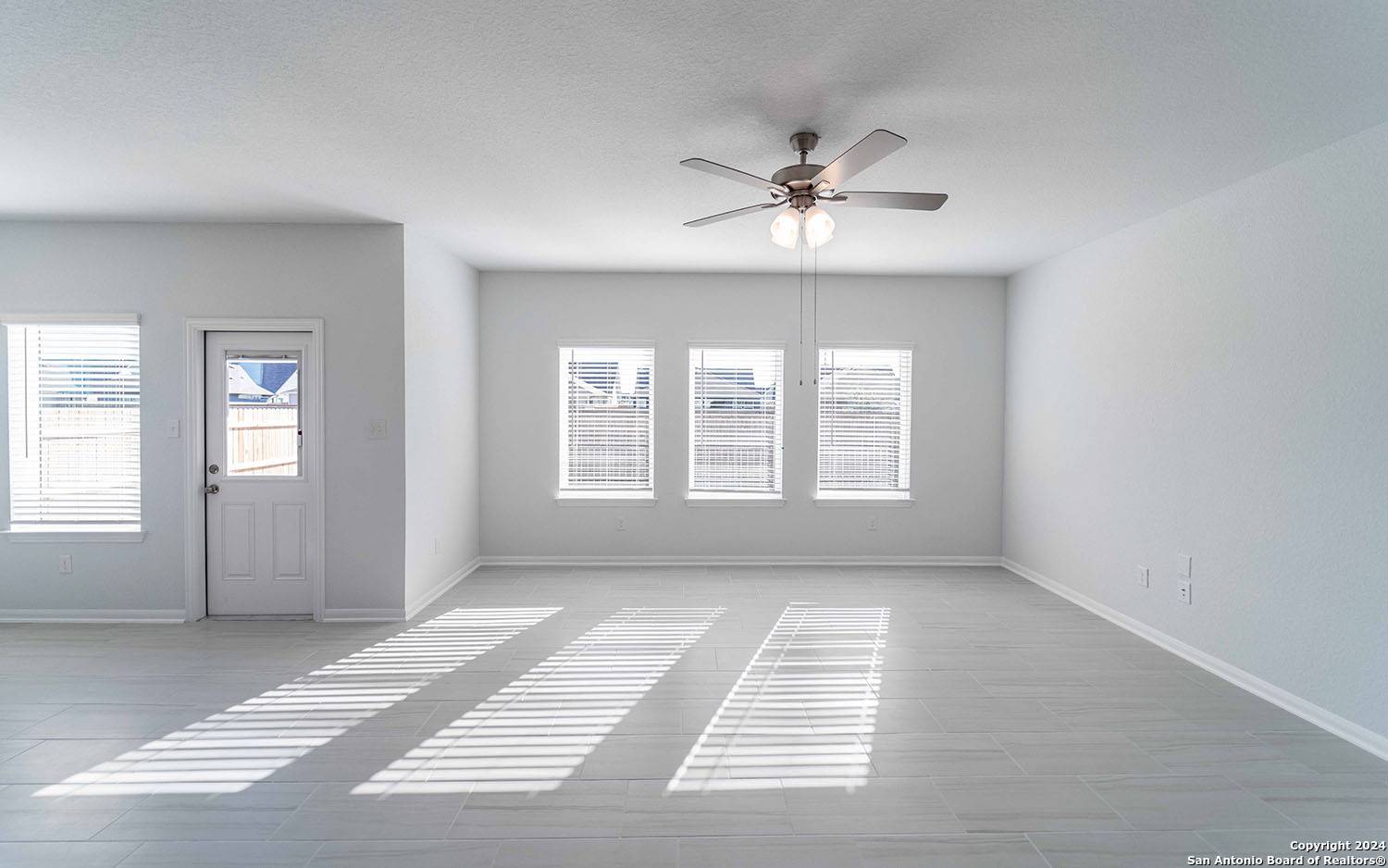 Seguin, TX 78155,125 Lina Way
