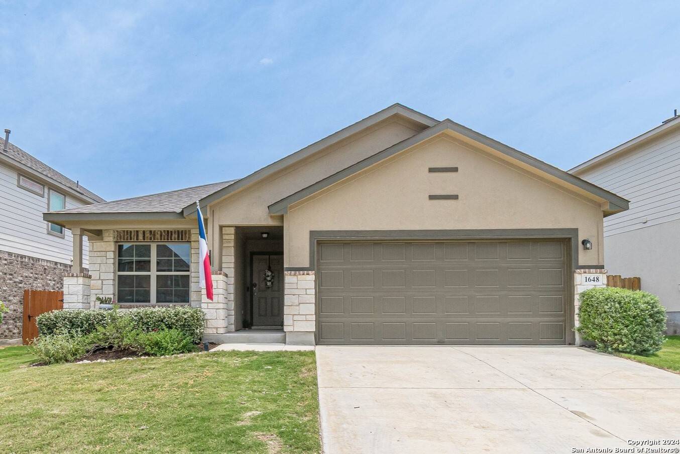 New Braunfels, TX 78132-3493,1648 STONE HOUSE