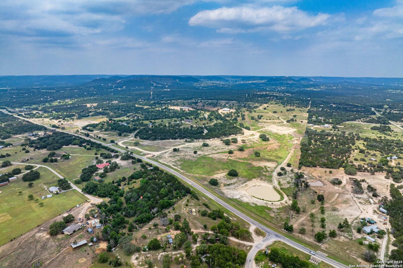 Bandera, TX 78003,156 Lesa
