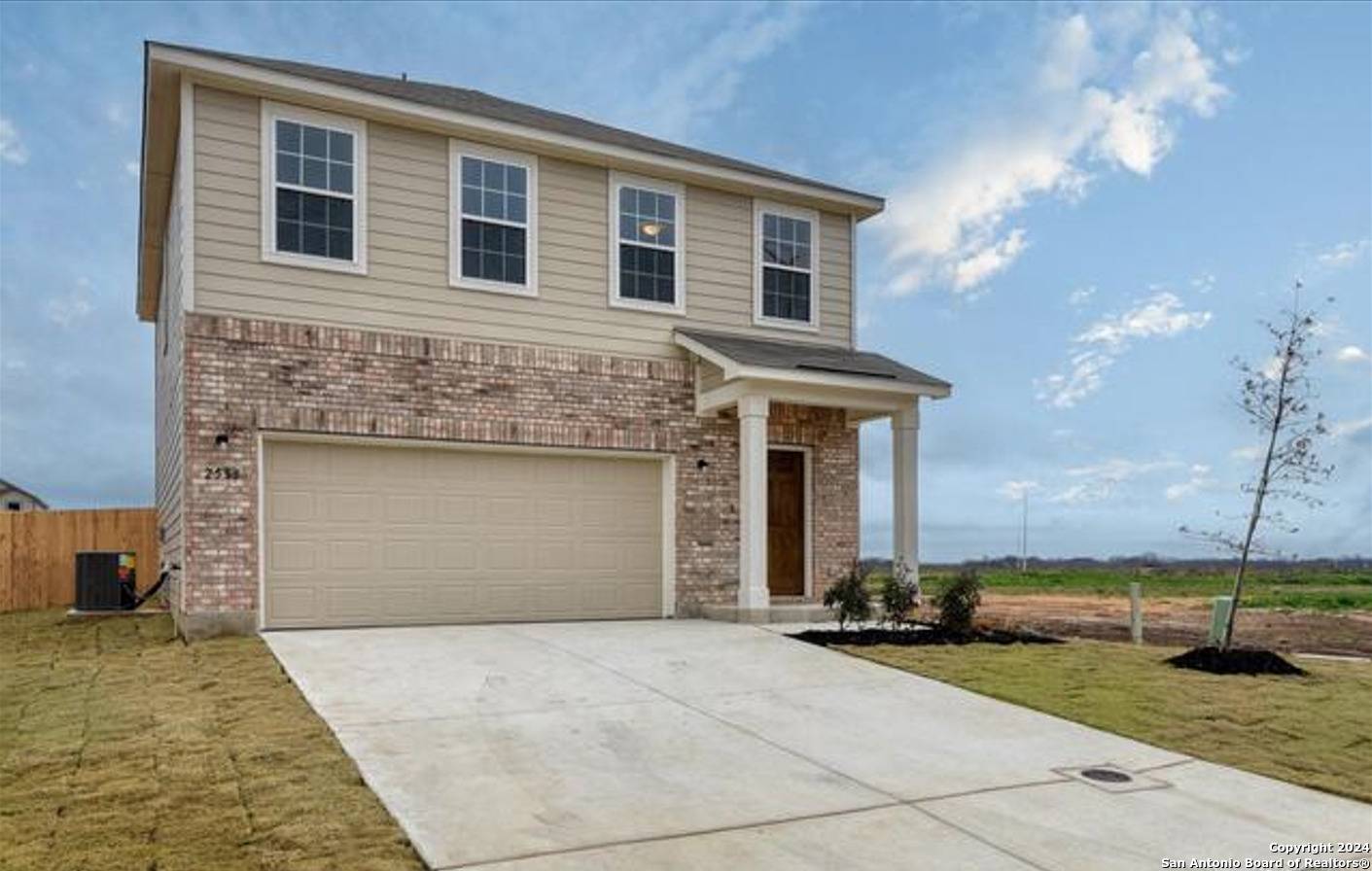 Seguin, TX 78155-2992,2553 WINDLE LN