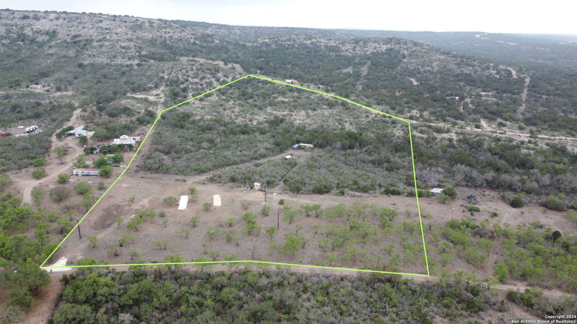 Uvalde, TX 78801,228 private road 2431