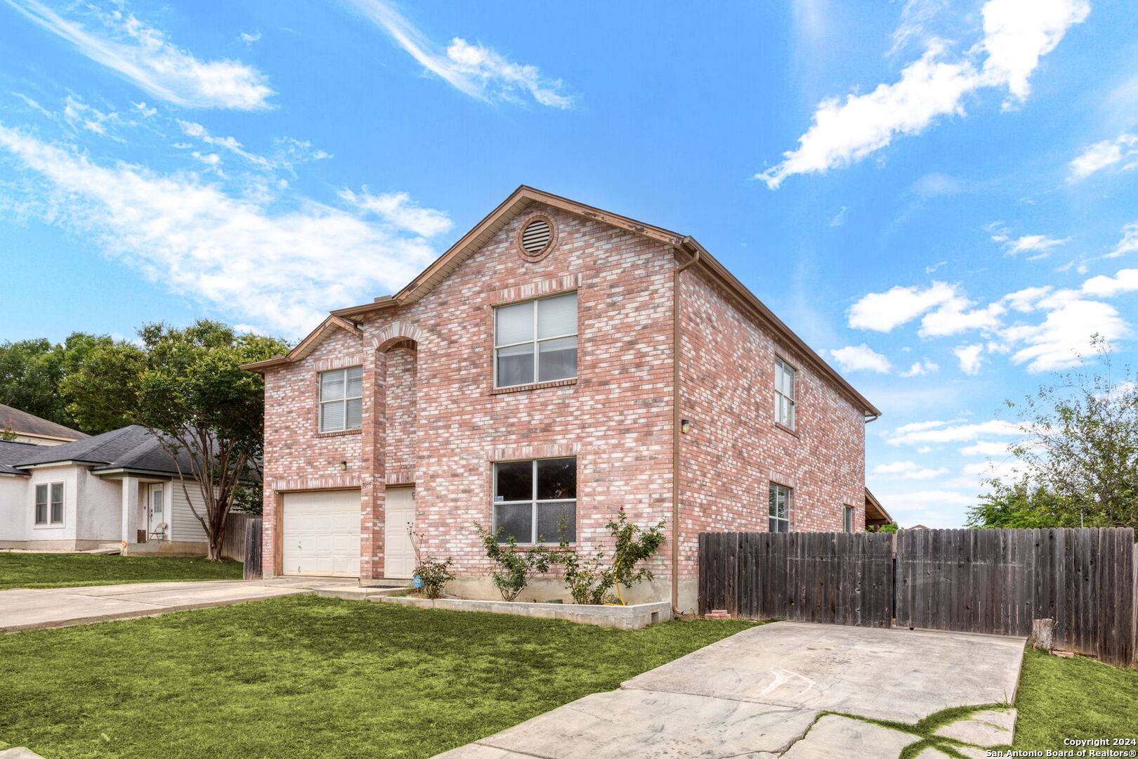 San Antonio, TX 78233-7407,7035 HORIZON PEAK