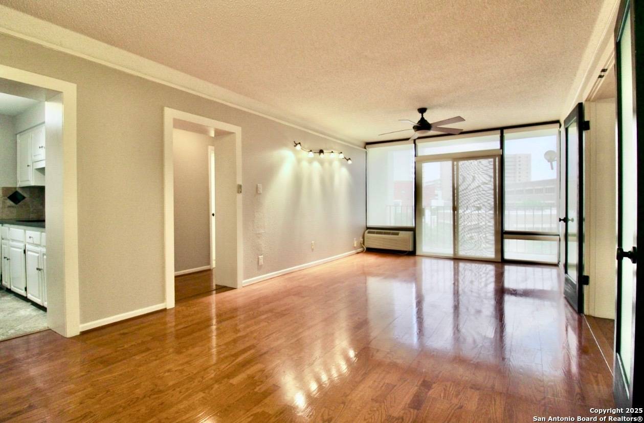 San Antonio, TX 78229-4445,7701 WURZBACH RD UNIT 701