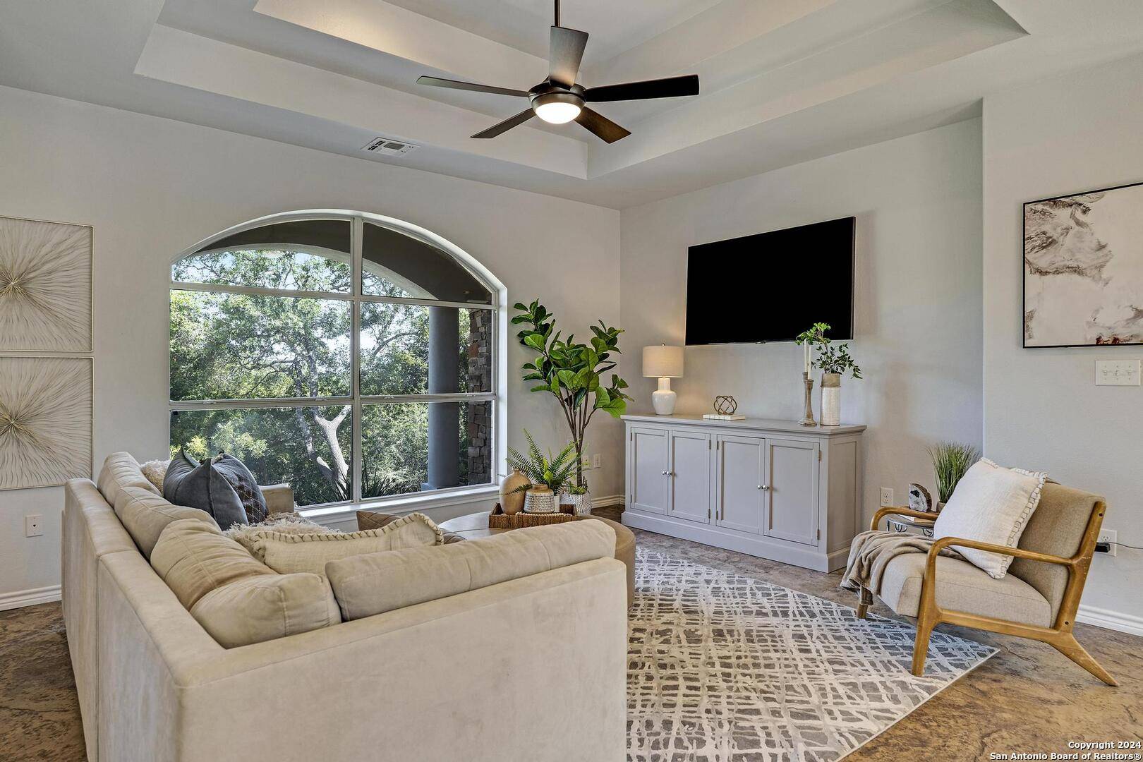 Boerne, TX 78006,401 Pleasant Valley Dr