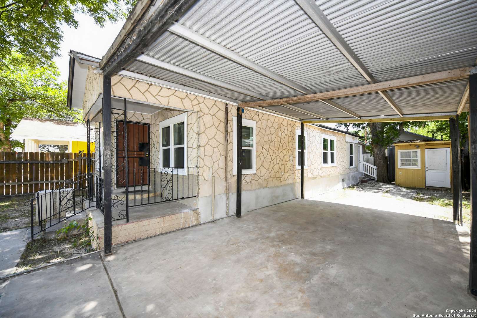 San Antonio, TX 78207,347 Madero St