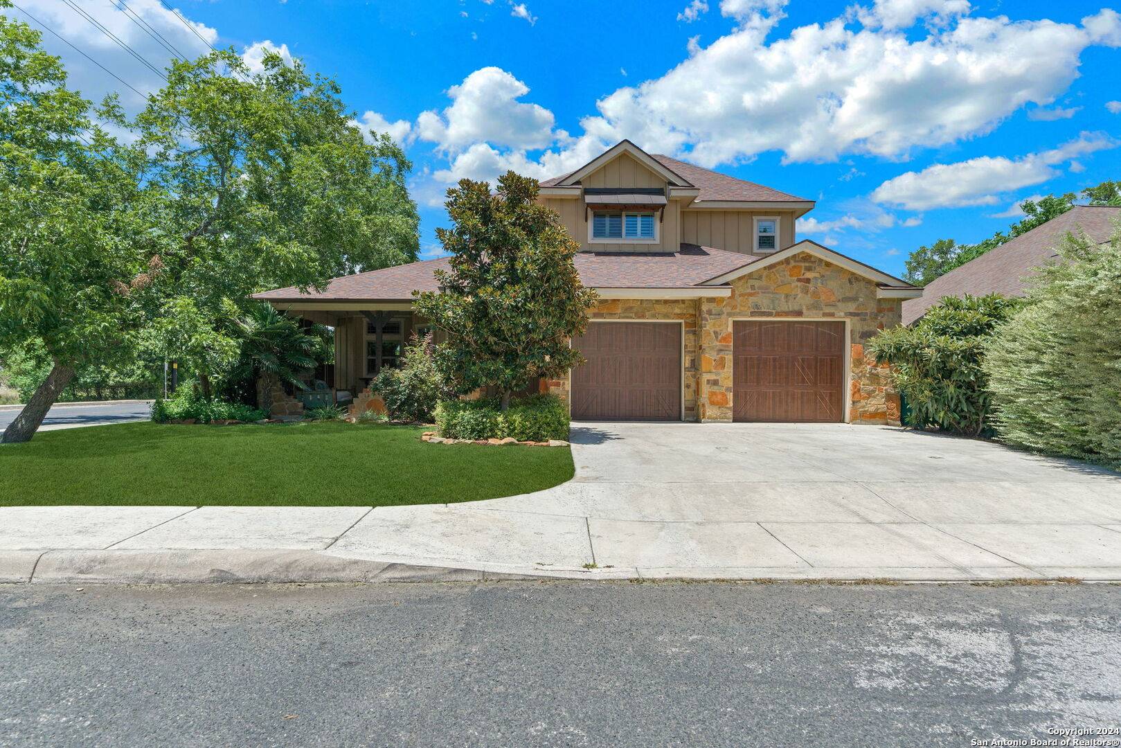 Boerne, TX 78006-1700,102 DEVONSHIRE RD