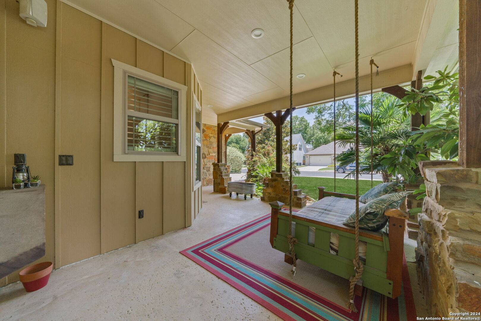 Boerne, TX 78006-1700,102 DEVONSHIRE RD