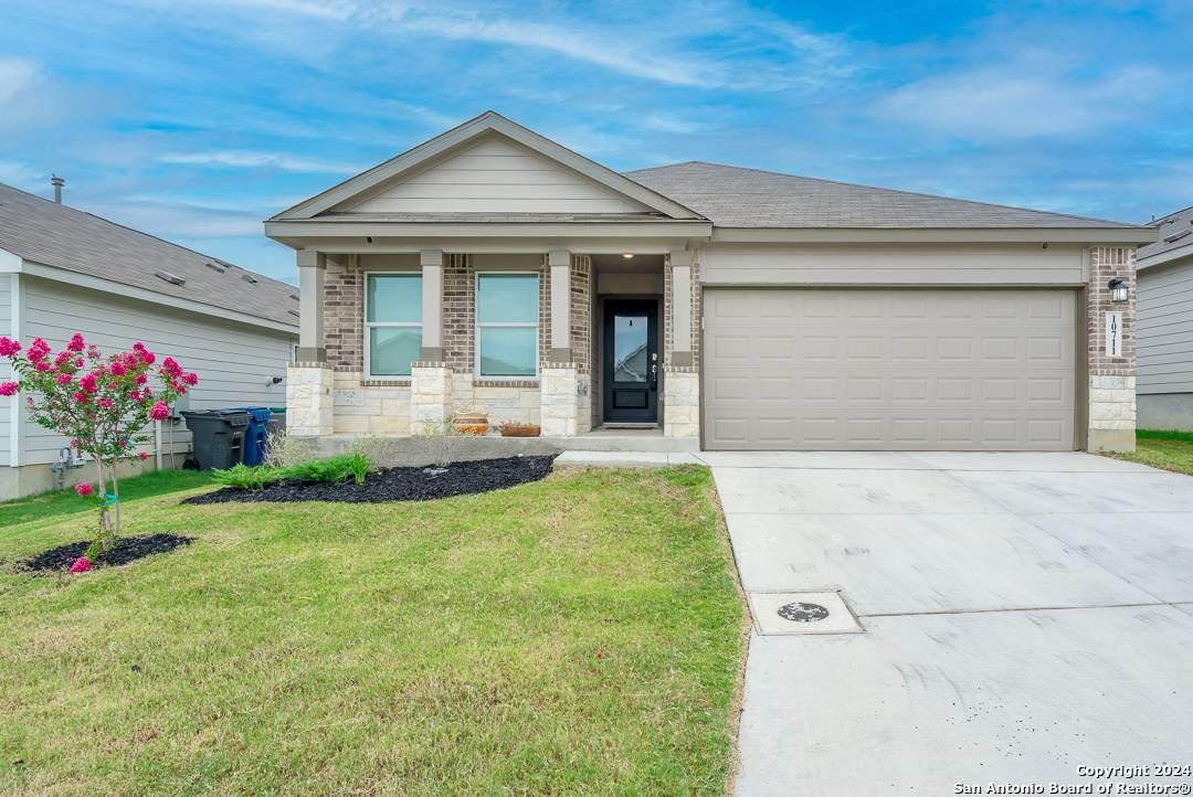 Converse, TX 78109-2082,10711 HERNANDO CT