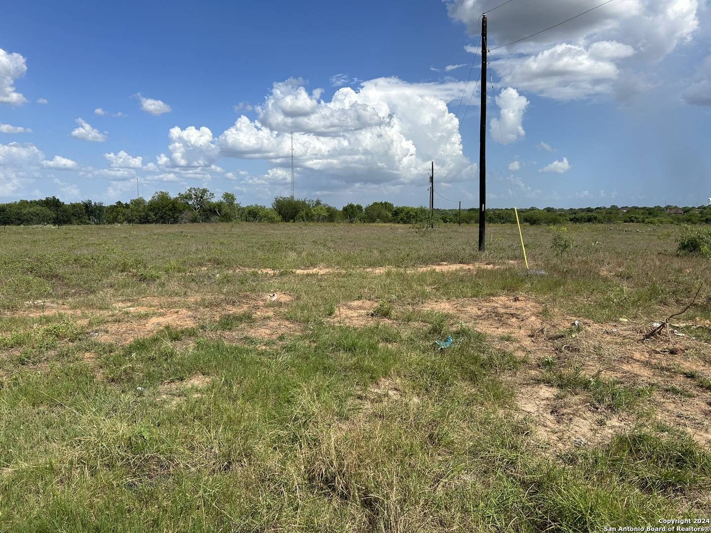 Floresville, TX 78114,0 Cr 329 Lot 10