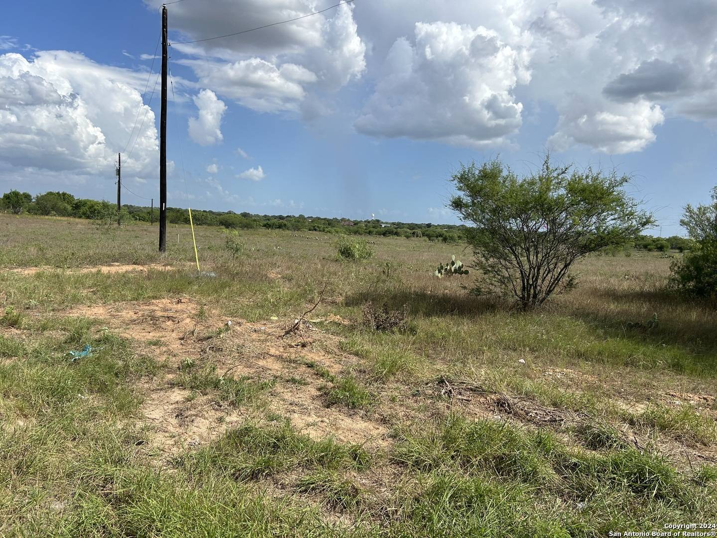 Floresville, TX 78114,0 Cr 329 Lot 10