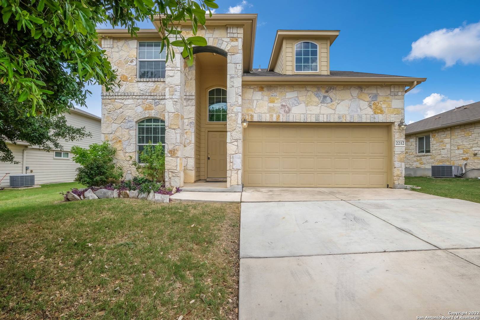 New Braunfels, TX 78130,2212 HAZELWOOD