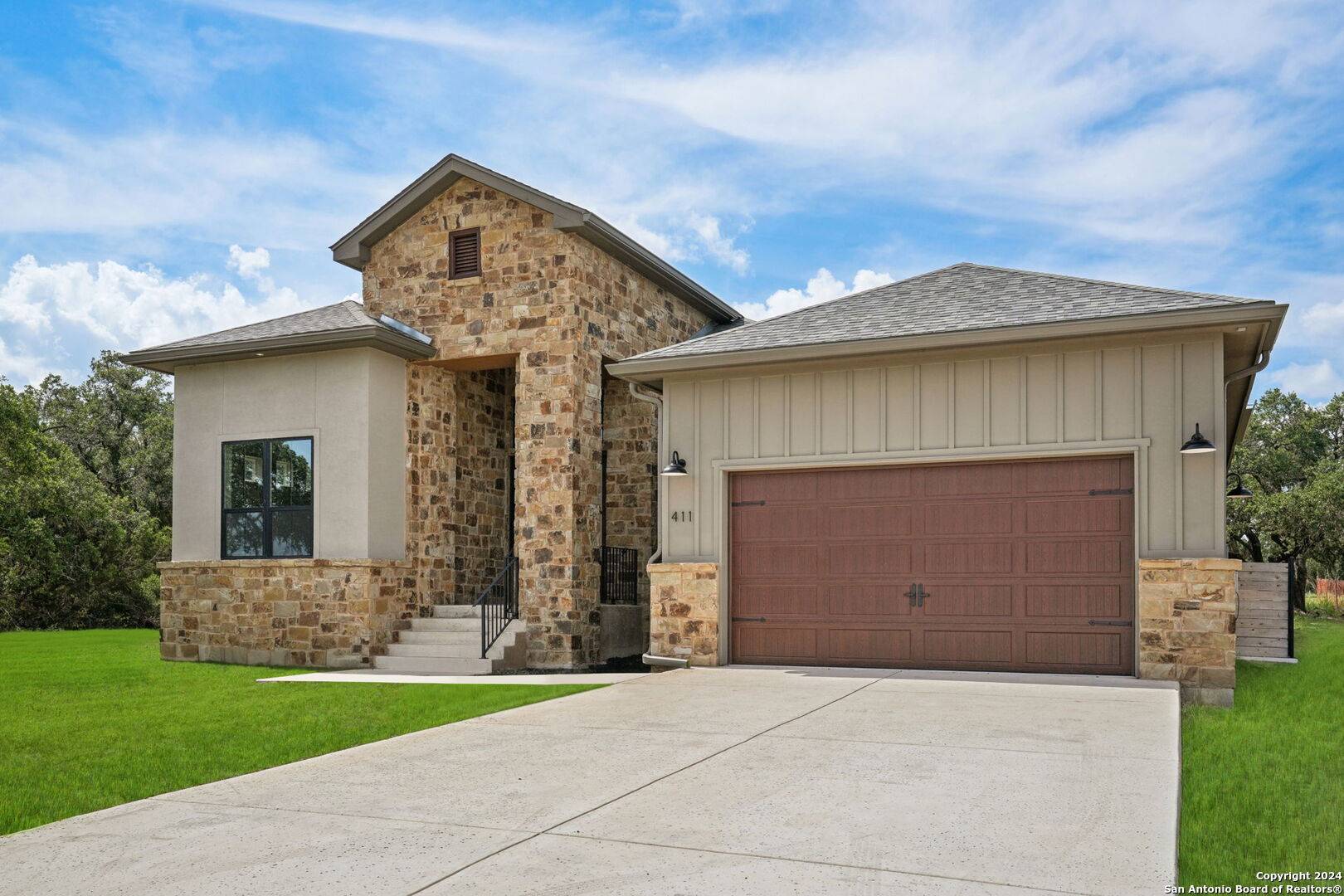 Blanco, TX 78606,411 George Dolson