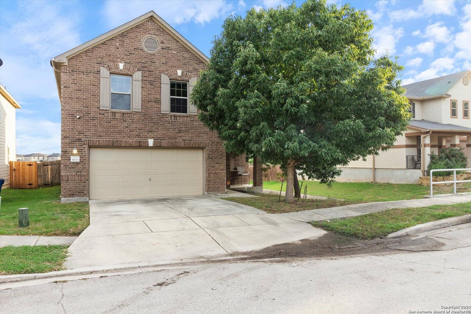 New Braunfels, TX 78130,3830 LEGEND HILL LN