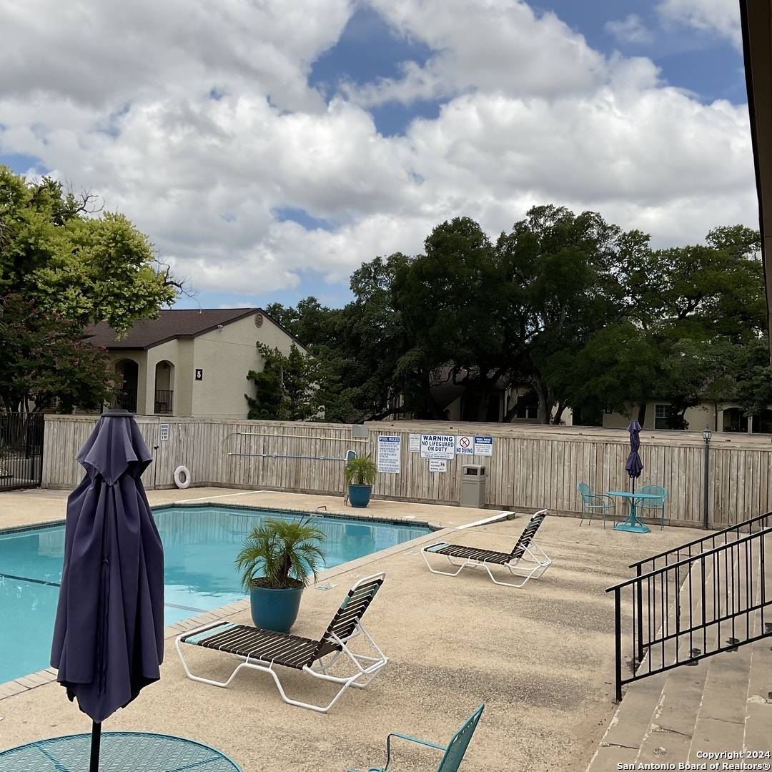 San Antonio, TX 78217-5402,8702 VILLAGE DR UNIT 123