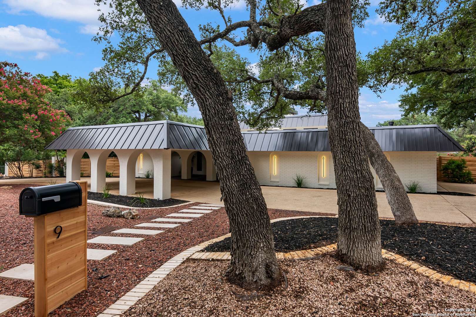 New Braunfels, TX 78130,9 Mission Trace