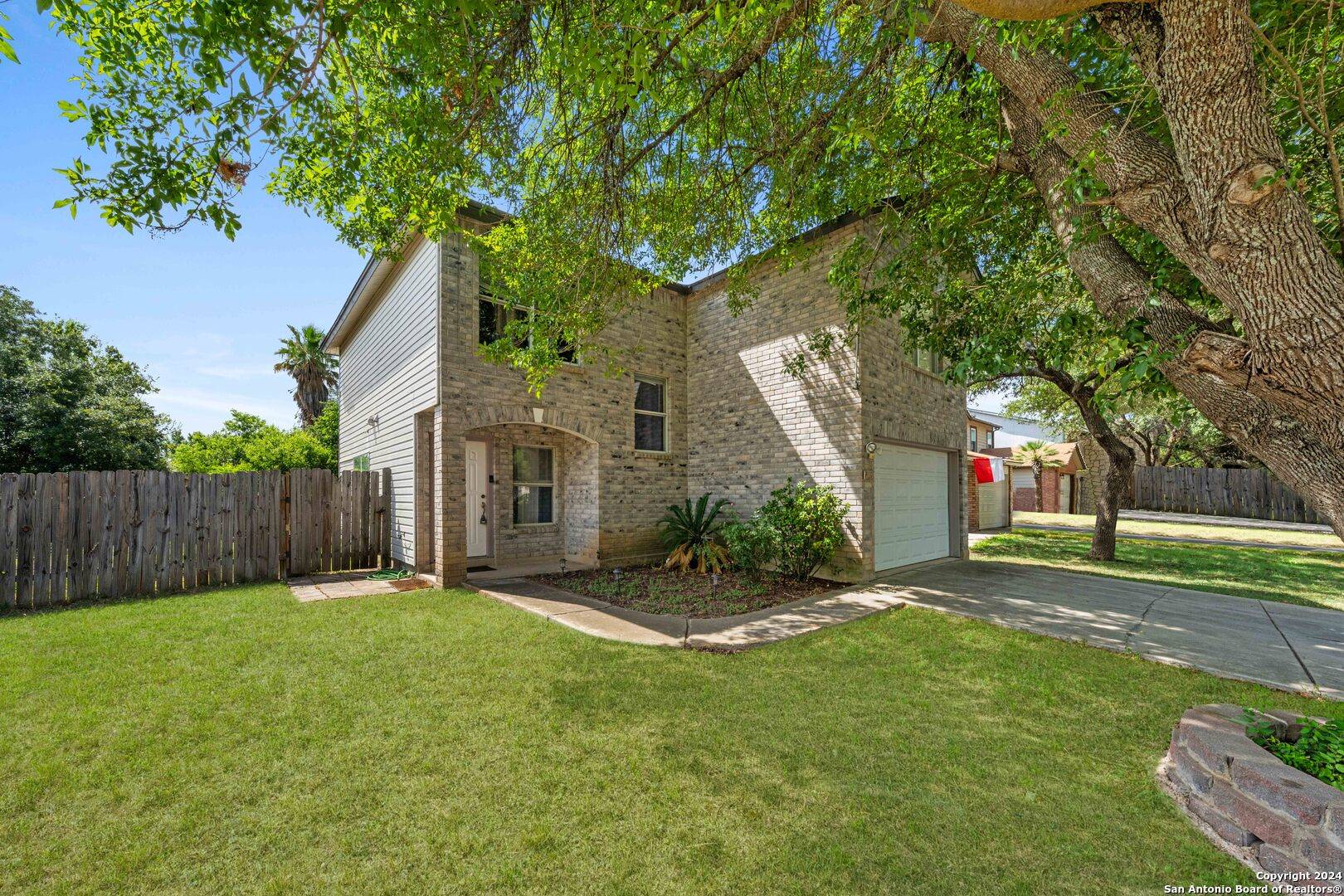 San Antonio, TX 78245-2822,2111 SKULL VALLEY DR