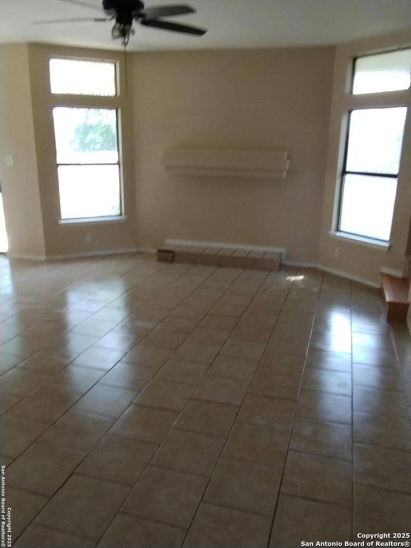 San Antonio, TX 78239-4082,8686 RIDGE MILE DR