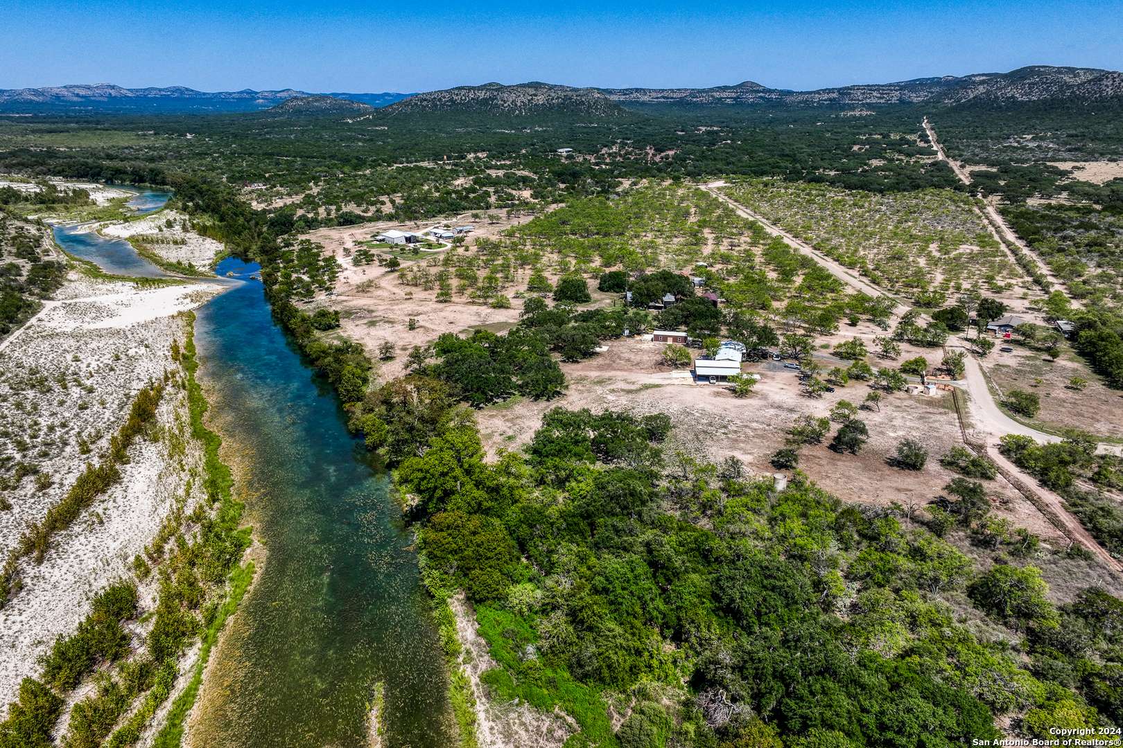 Uvalde, TX 78833,4991 CR 416 #55 N
