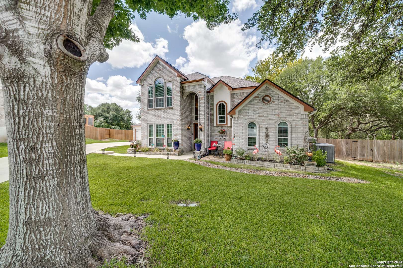 Schertz, TX 78154-2617,2458 COVE CRST