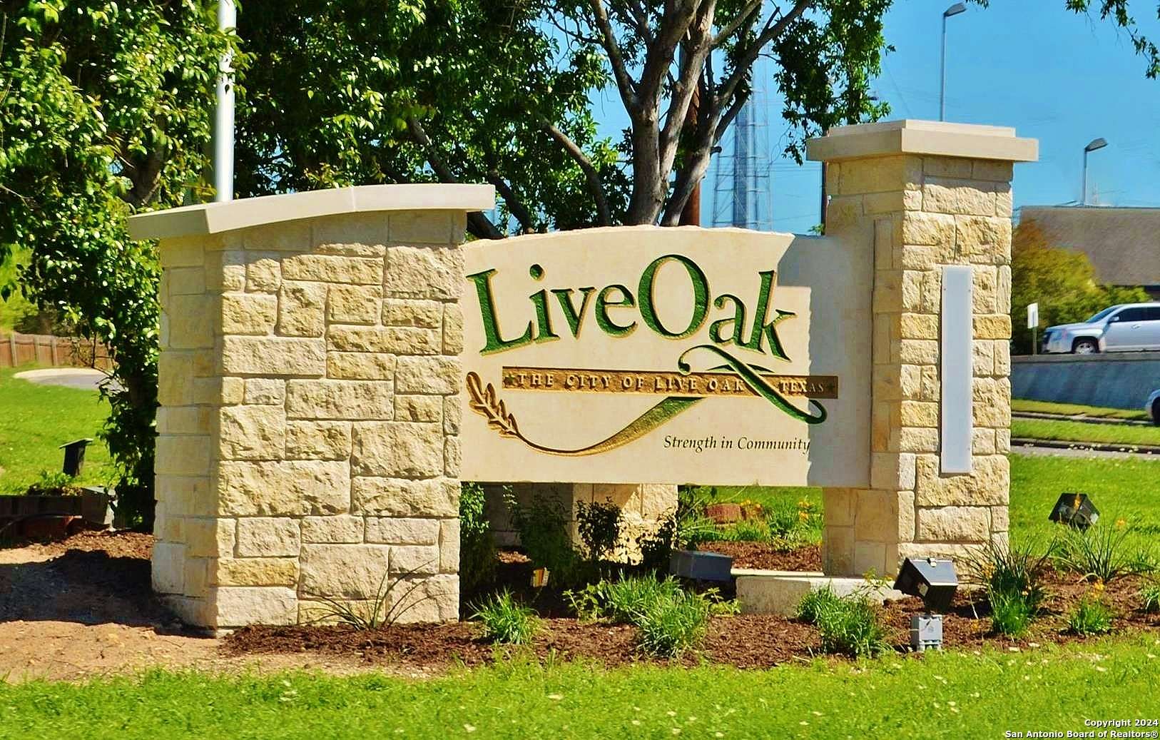 Live Oak, TX 78233-4812,7504 FOREST EDGE