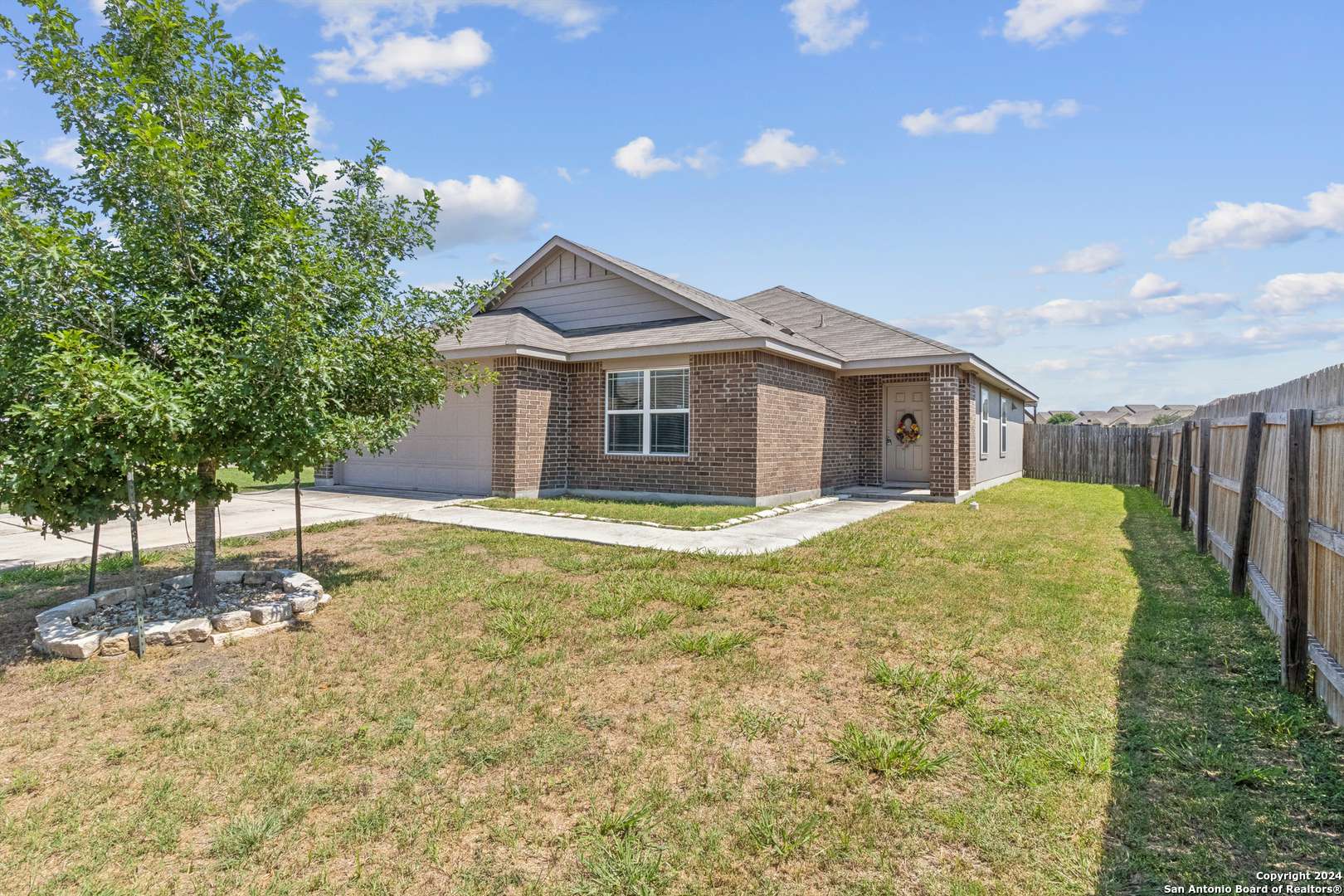 Seguin, TX 78155-5266,1416 REDBRIDGE DR