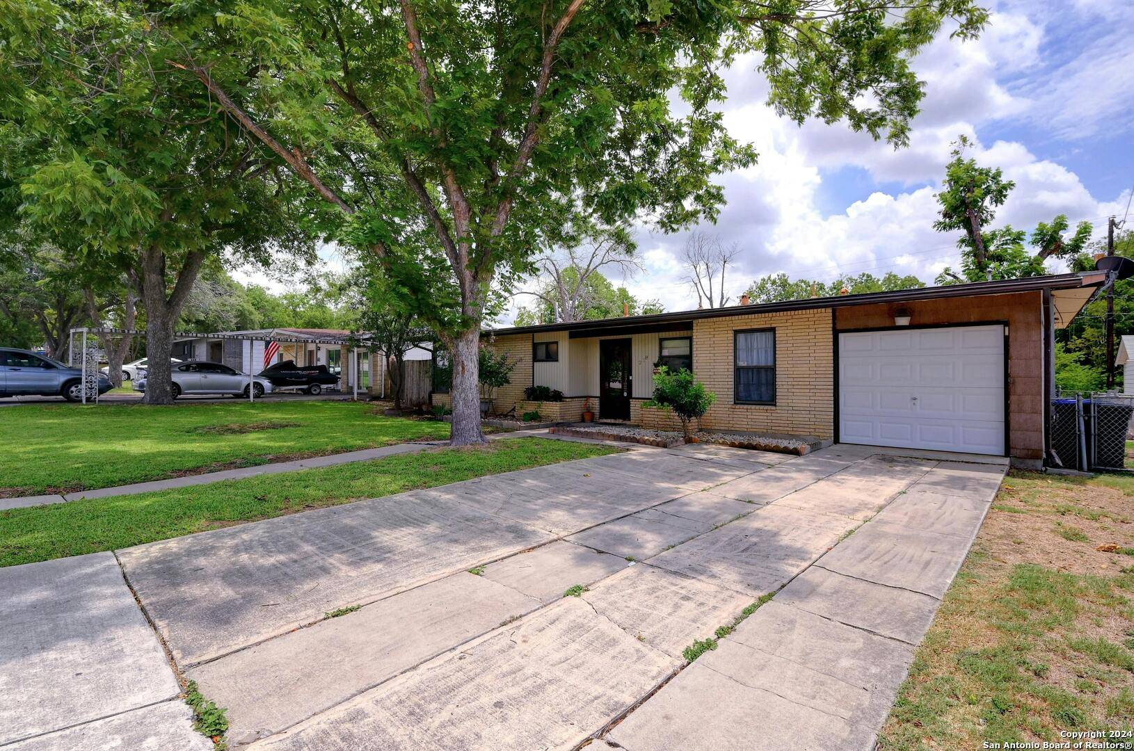 San Antonio, TX 78218-1822,218 LANARK DR