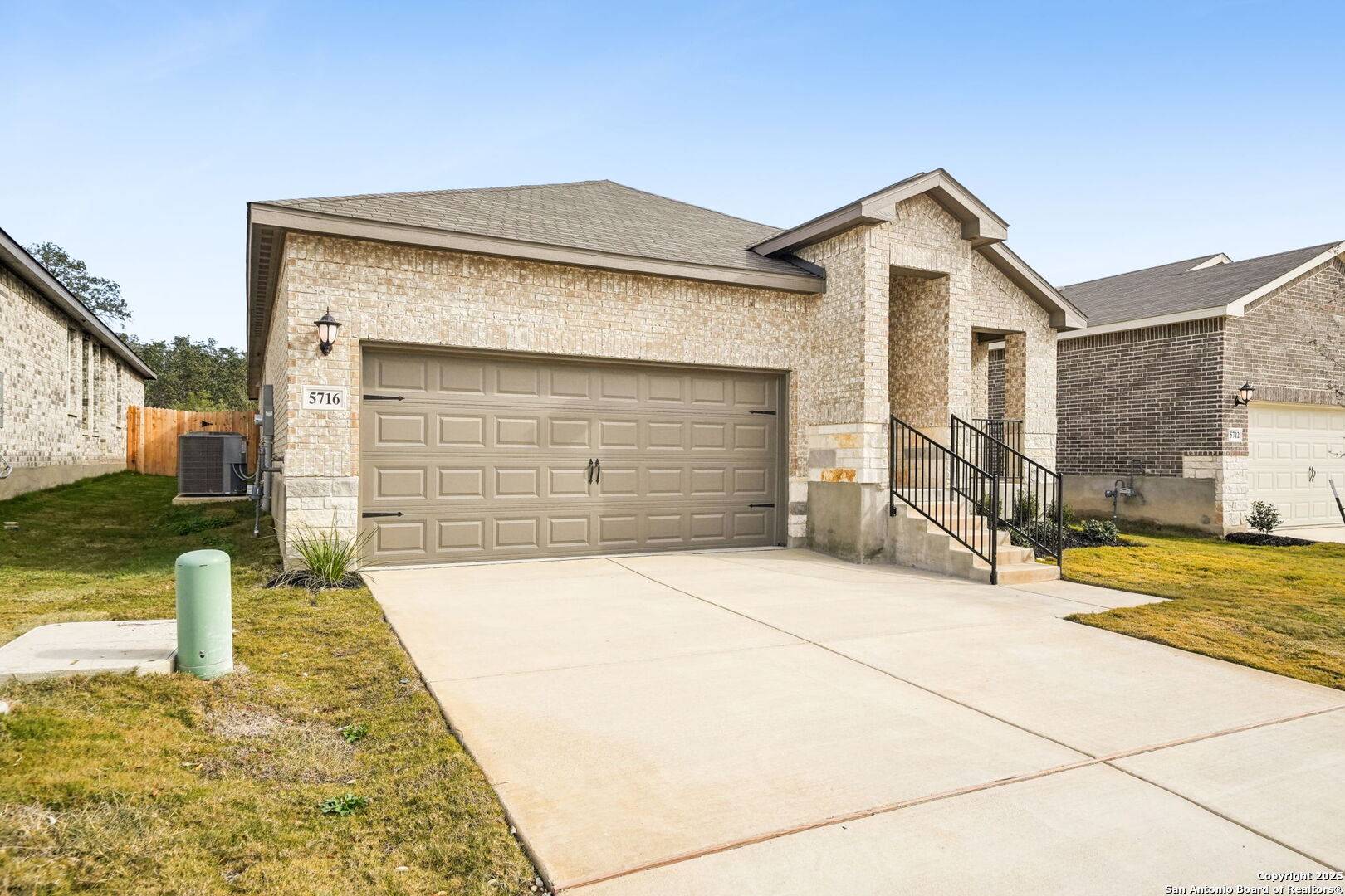 San Antonio, TX 78253,5716 Sendero Ranch