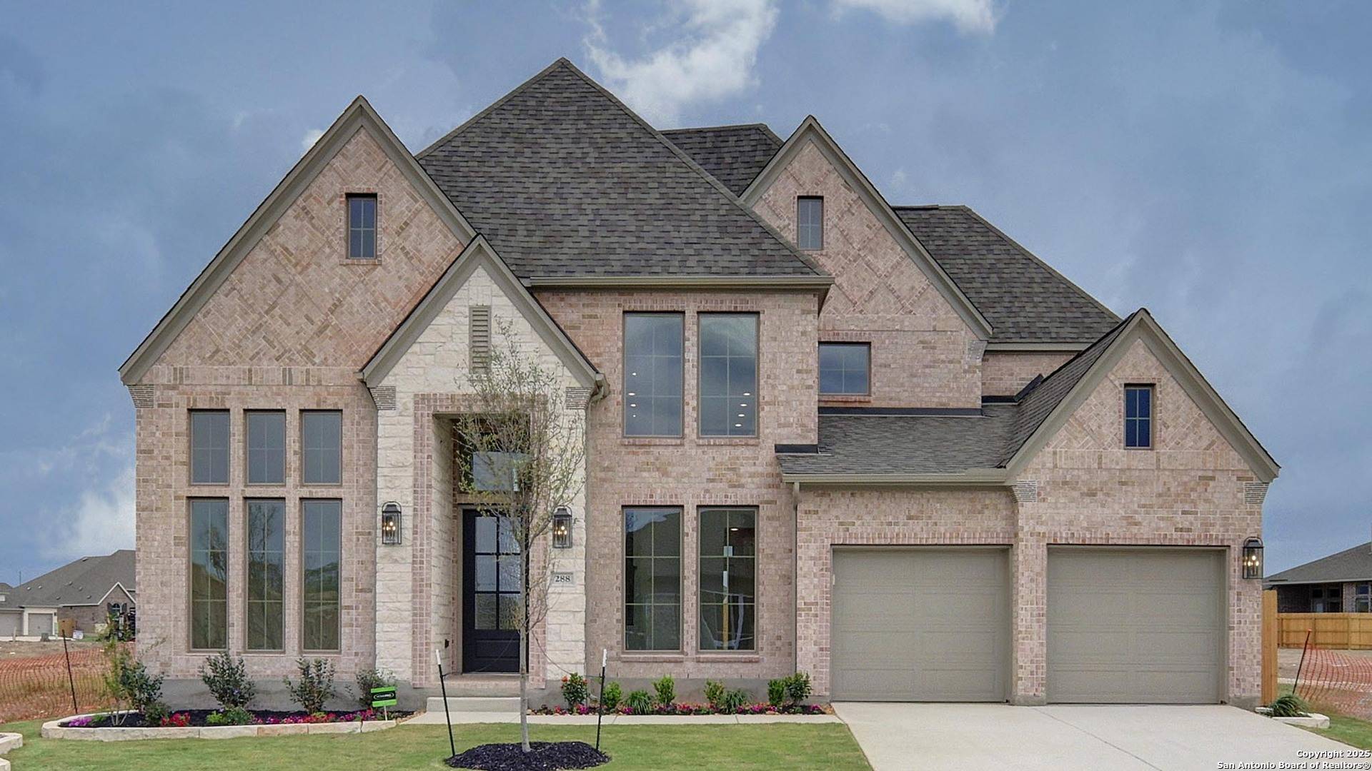 Castroville, TX 78009,288 Lacey Oak
