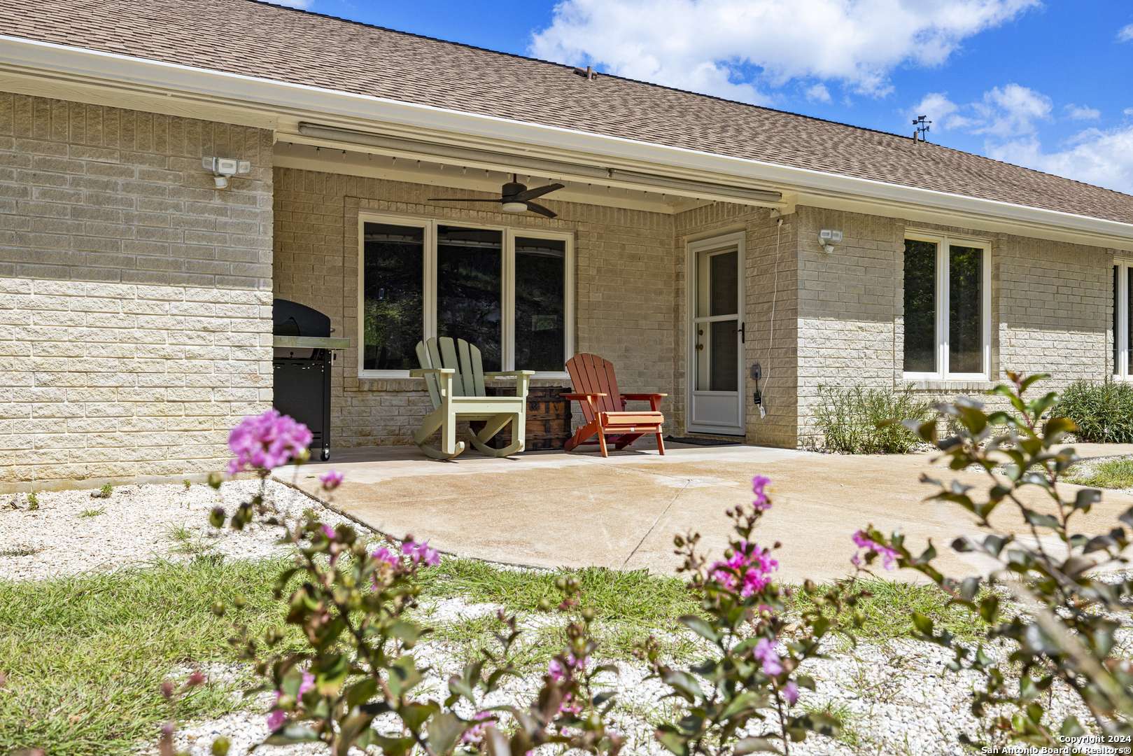 Kerrville, TX 78028,1501 Nixon Lane