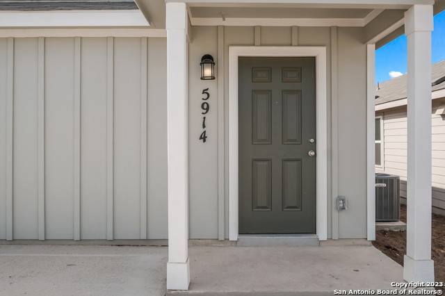 San Antonio, TX 78223,3942 Greensfield Way