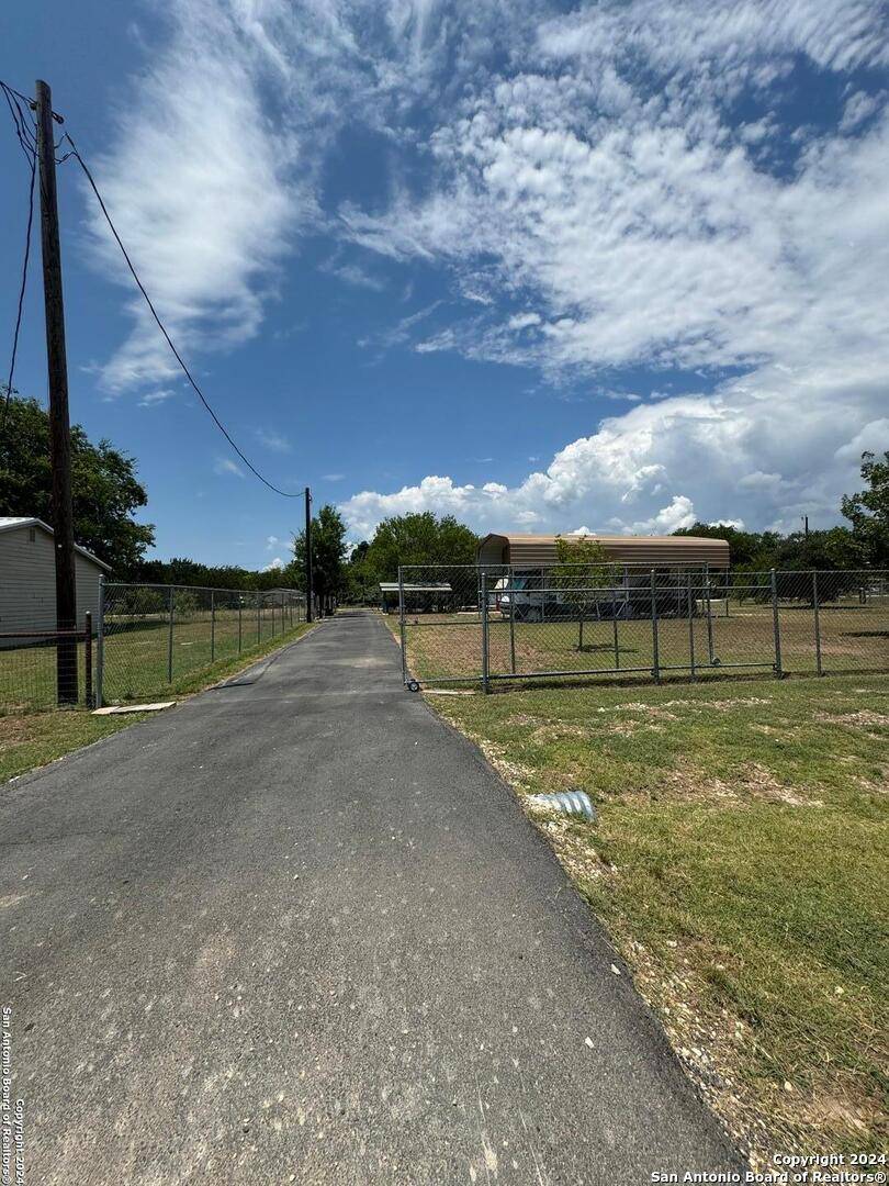 Bandera, TX 78003,405 SIESTA DR