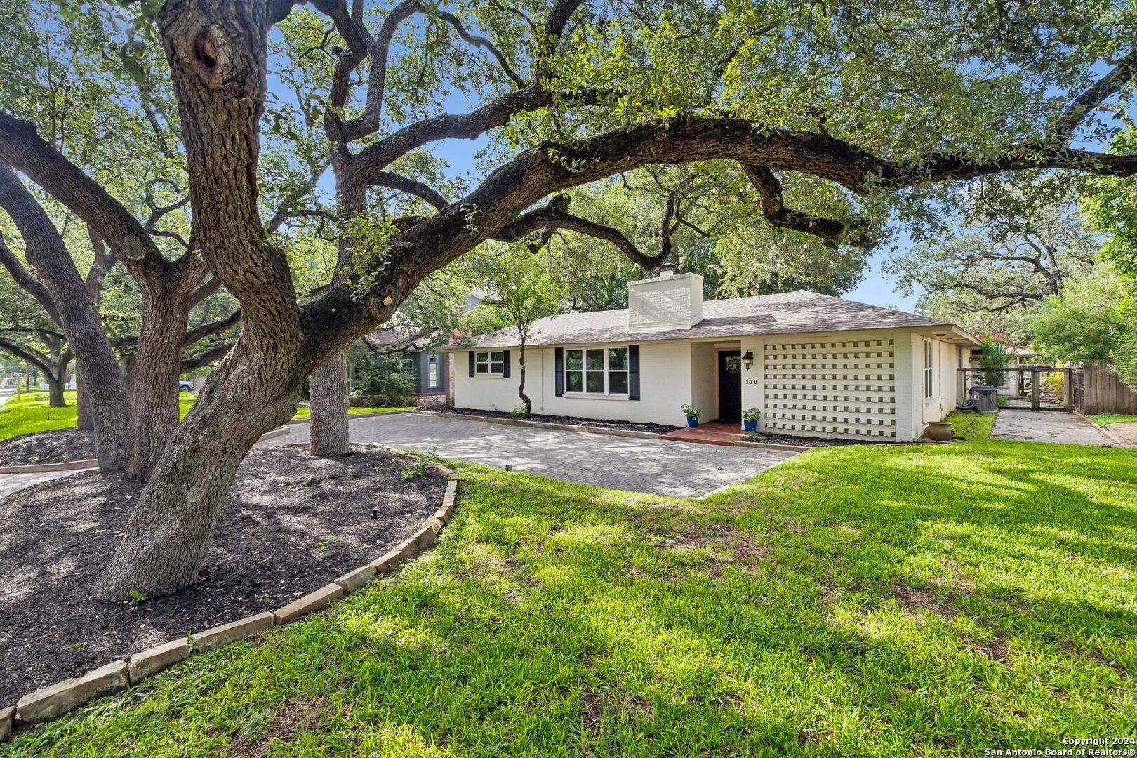 Alamo Heights, TX 78209-3342,170 CLAYWELL DR