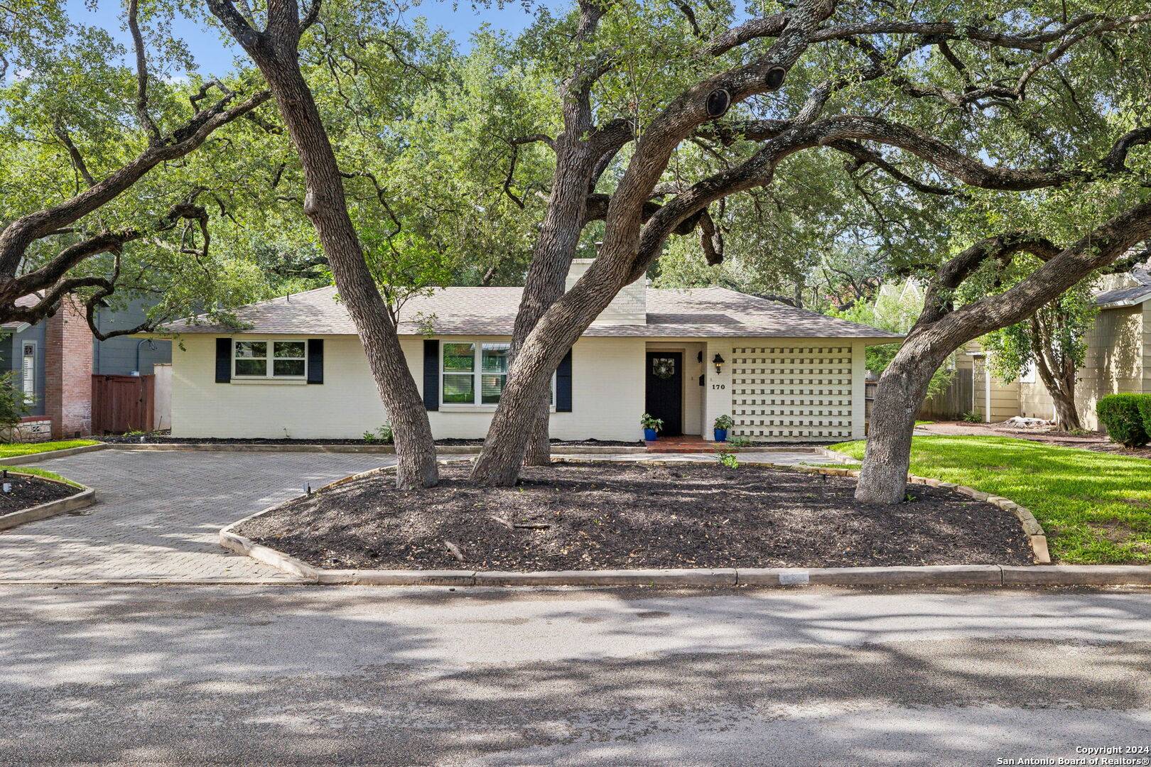 Alamo Heights, TX 78209-3342,170 CLAYWELL DR