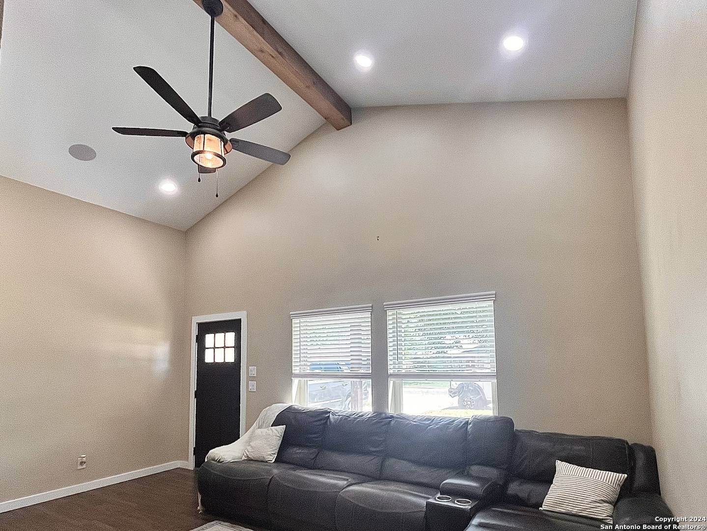 Uvalde, TX 78801,448 Melody