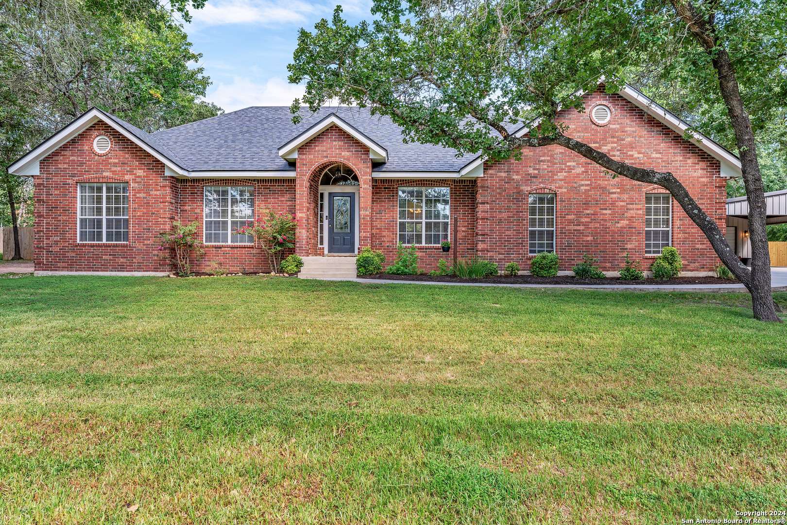 La Vernia, TX 78121,1216 country view