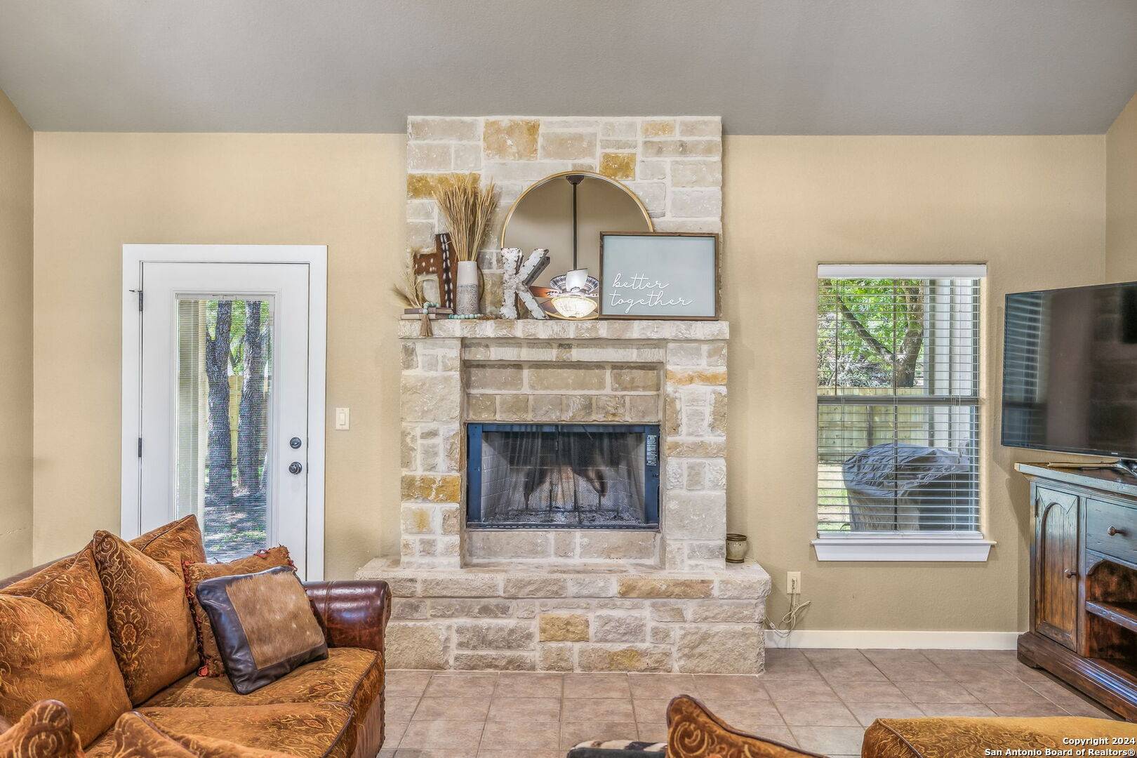 Boerne, TX 78006-5608,112 GLENN OAKS DR