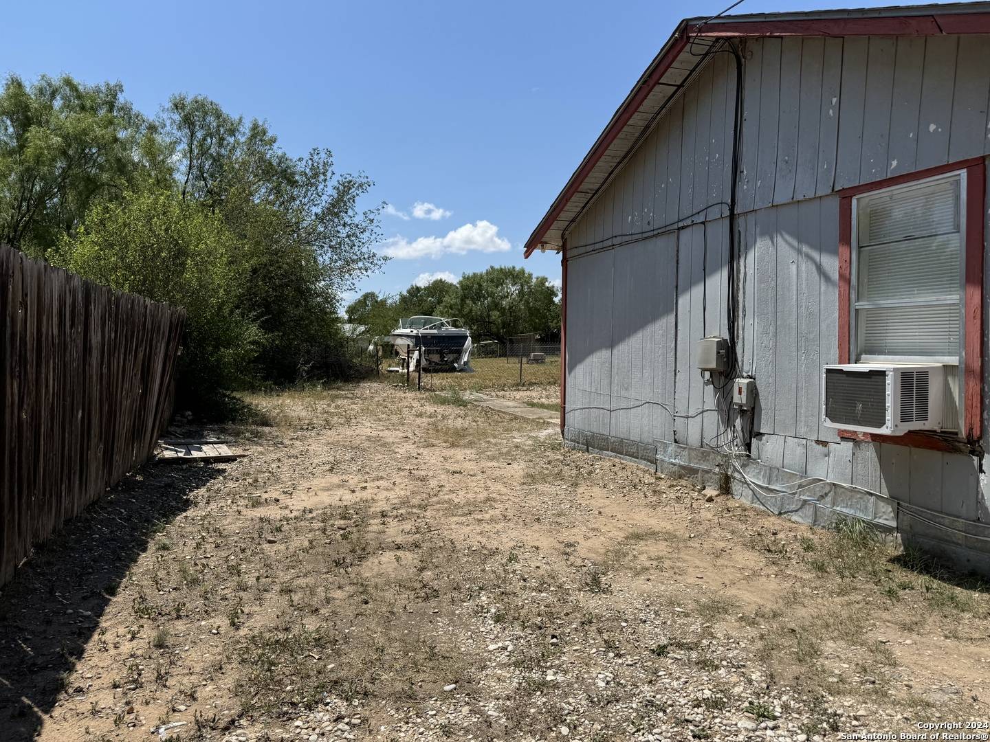 Uvalde, TX 78801-4410,627 LEONA ST