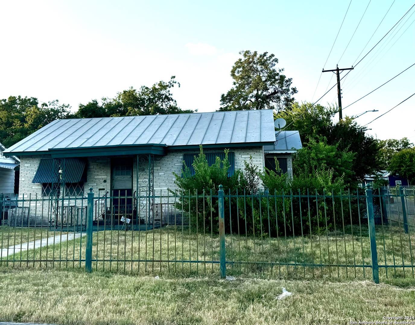 San Antonio, TX 78202-3226,2055 CROCKETT ST