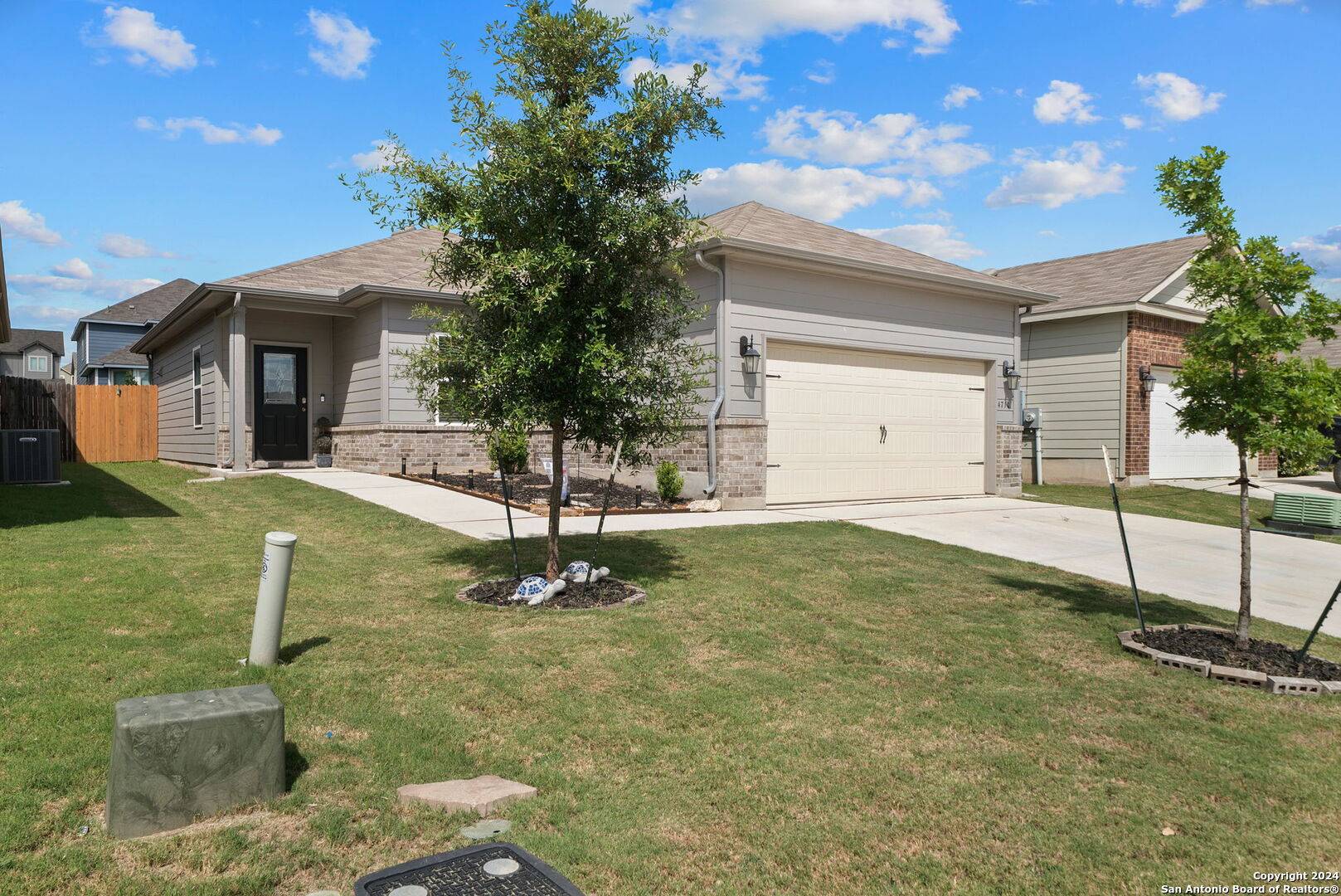 St Hedwig, TX 78152-4419,4710 HEATHERS CROSS