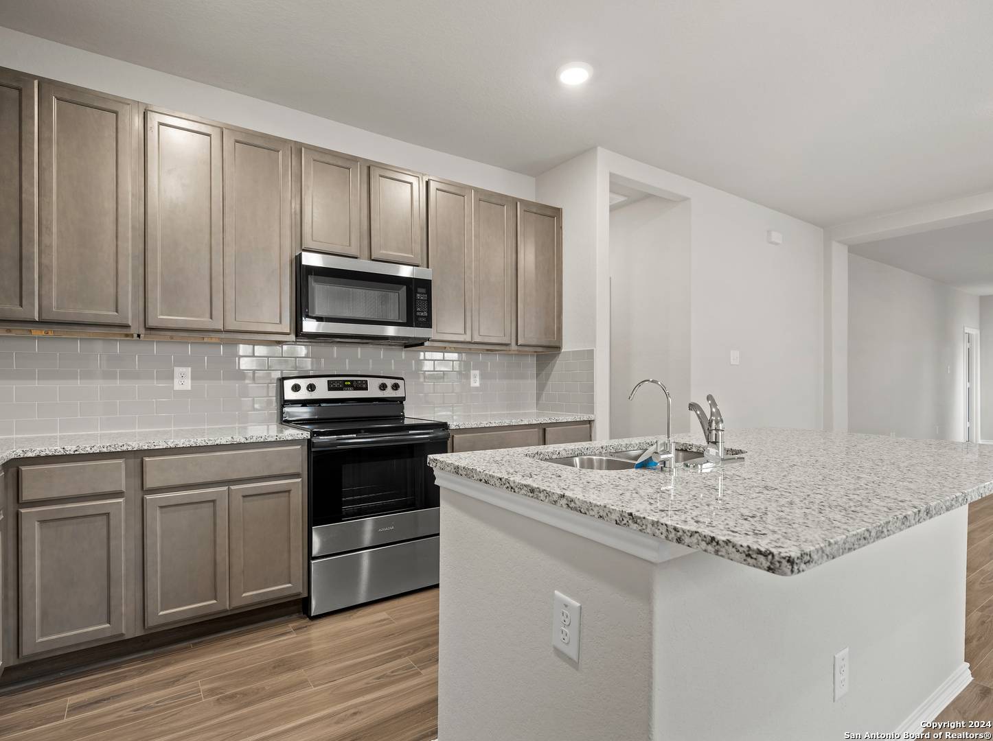 Seguin, TX 78155,2405 Dino Dr