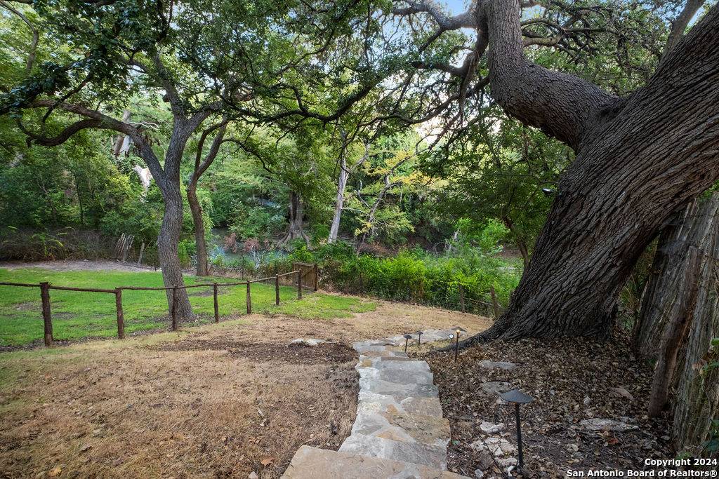 Castroville, TX 78009,901 Angelo