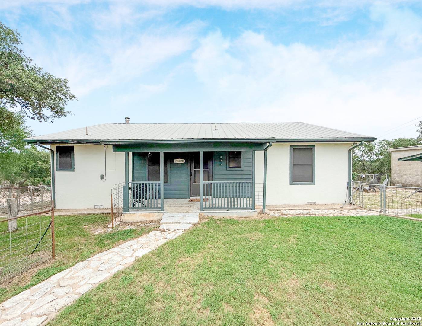Mico, TX 78056-5672,1130 COUNTY ROAD 270