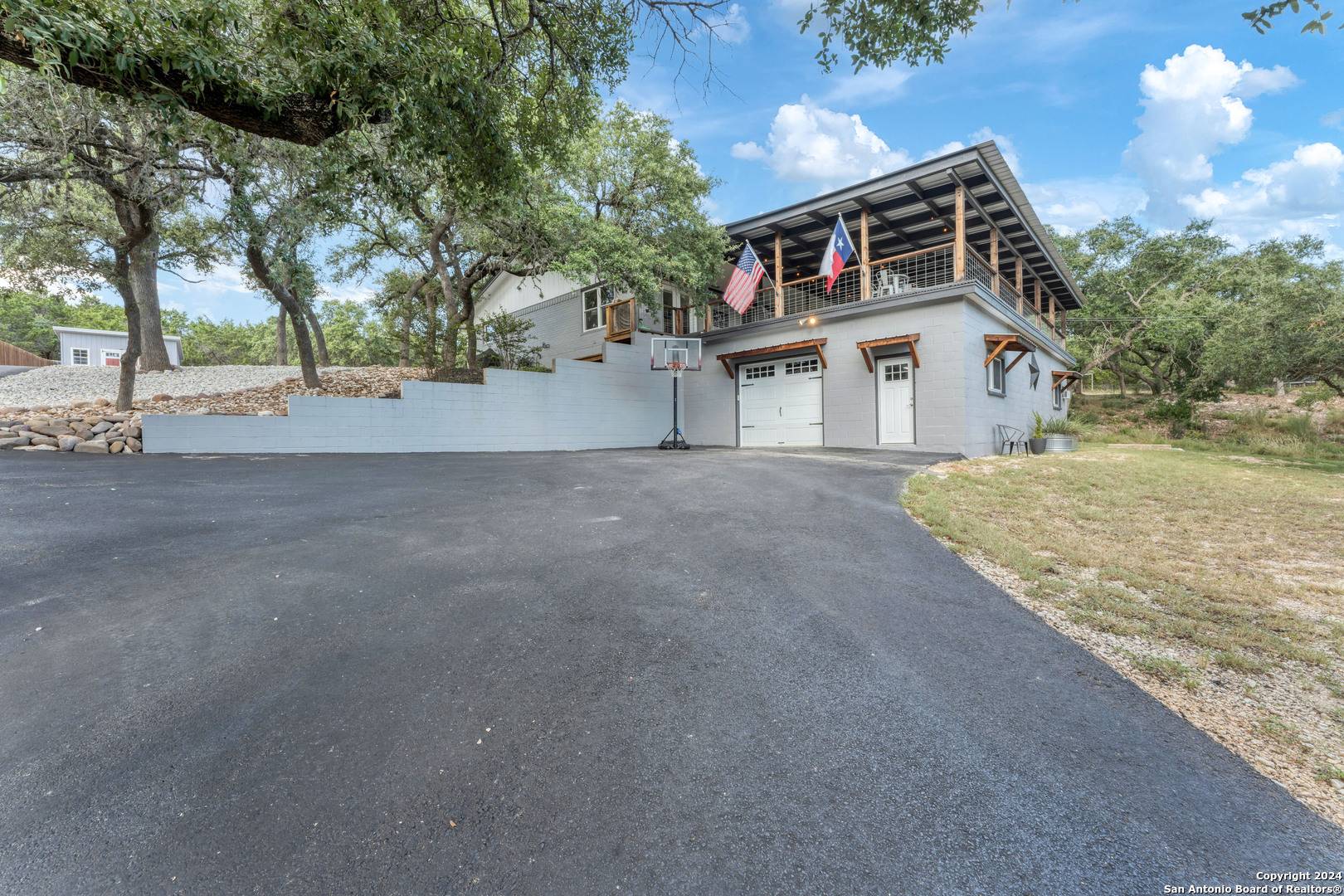 Canyon Lake, TX 78133-2244,1232 LAKEFIELD