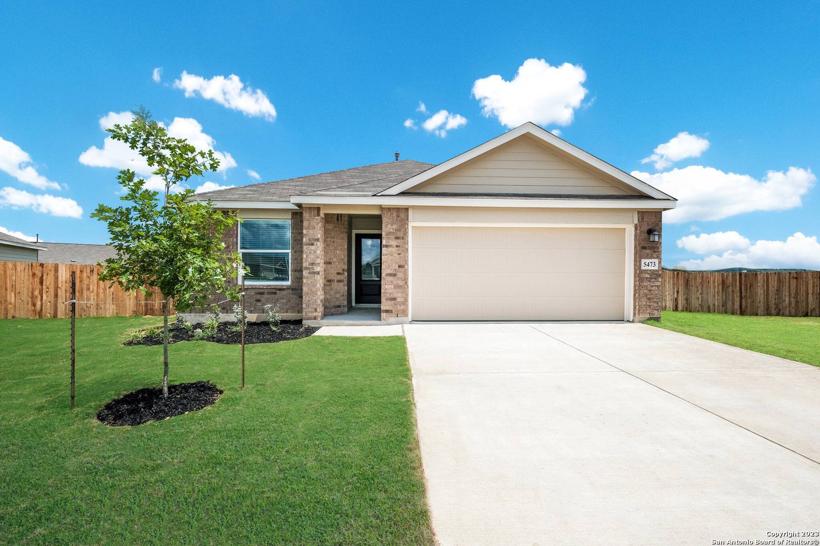 San Antonio, TX 78223,7040 Biotite Ridge