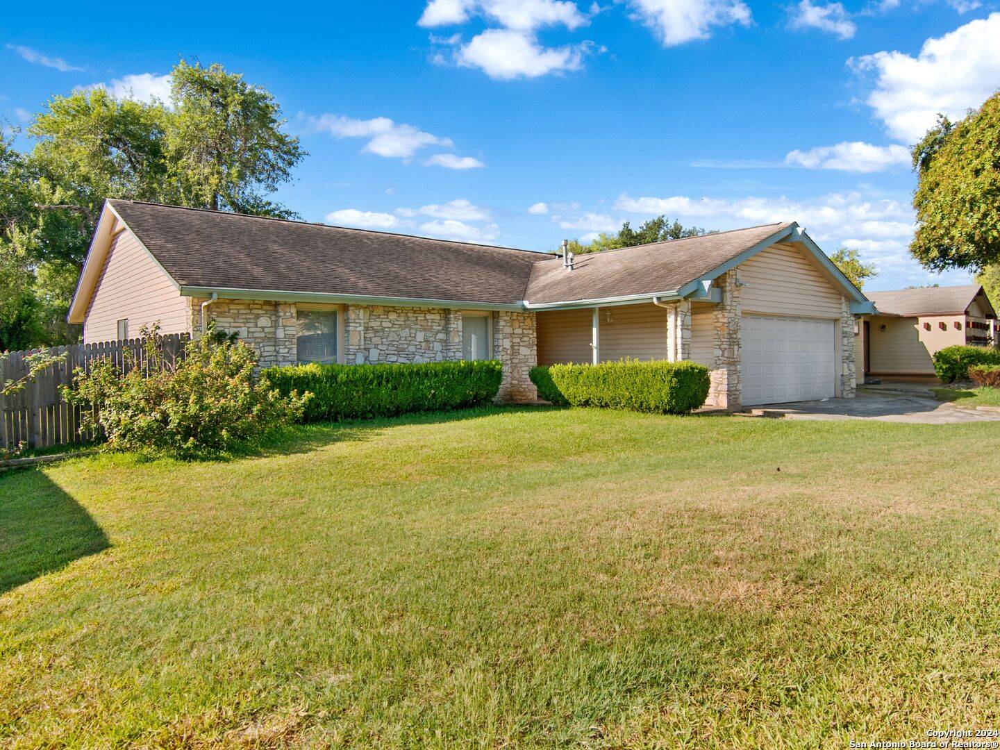 Live Oak, TX 78257,7454 Hidden Oak Trail