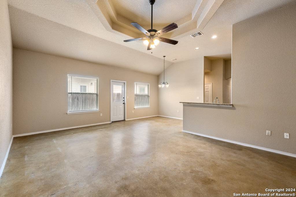 New Braunfels, TX 78130-4151,1066 CAROLYN CV