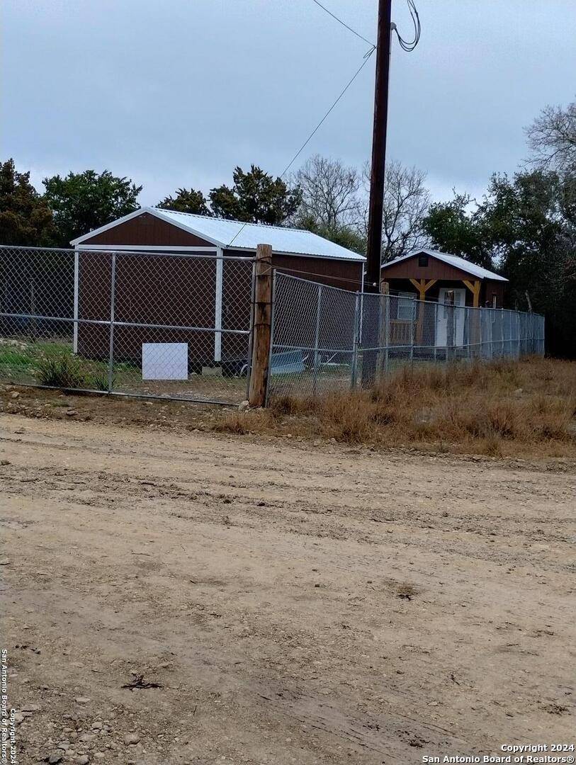 Bandera, TX 78003,475 Skyline Dr