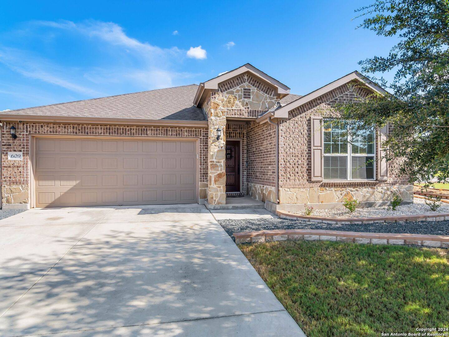 New Braunfels, TX 78130-4689,609 RIDGEMEADOW DR